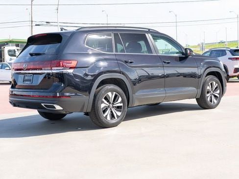 New 2026 Volkswagen Atlas SE image 6