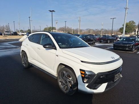 Used 2024 Hyundai Kona N Line image 3