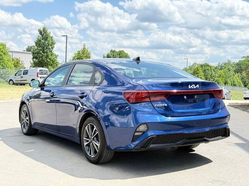 Used 2022 Kia Forte LXS FWD image 11