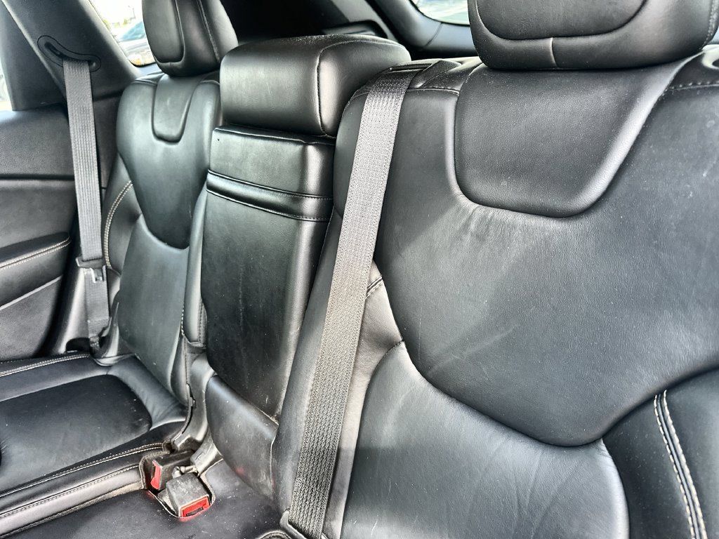 Used 2016 Jeep Cherokee Limited AWD/4WD image 10