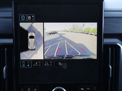 Used 2025 GMC Acadia AT4 w/ LPO, Floor Liner Package AWD/4WD image 11