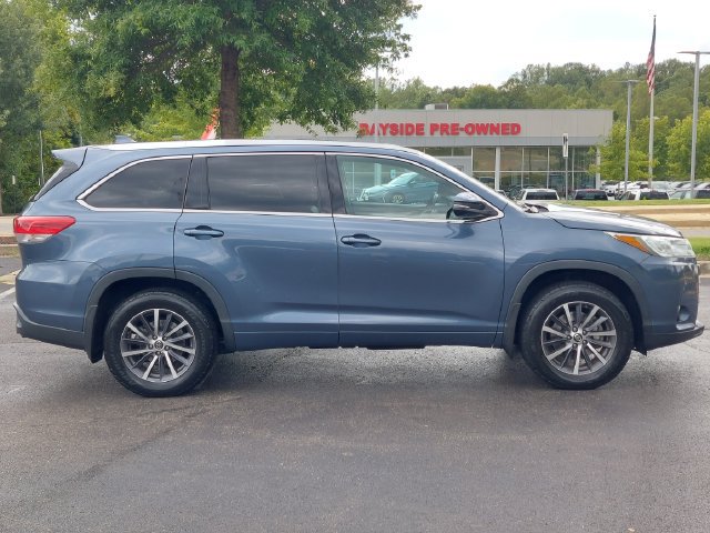 Used 2018 Toyota Highlander XLE AWD/4WD image 26