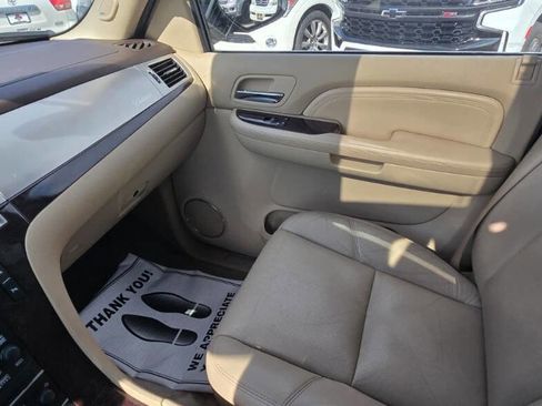 Used 2009 Cadillac Escalade ESV AWD image 57