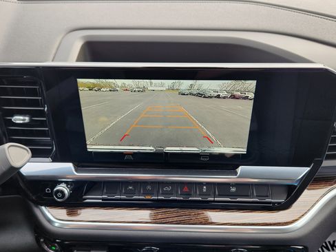 New 2026 GMC Sierra 1500 SLE AWD/4WD image 13