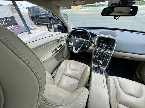 Used 2014 Volvo XC60 T6 AWD/4WD image 28