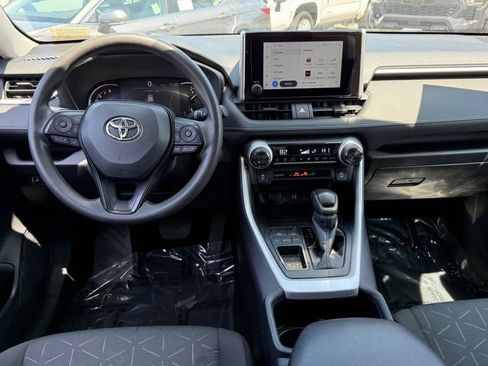Certified 2025 Toyota RAV4 XLE FWD image 29