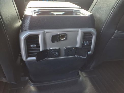 Used 2022 Ford F250 Lariat w/ Lariat Ultimate Package image 10