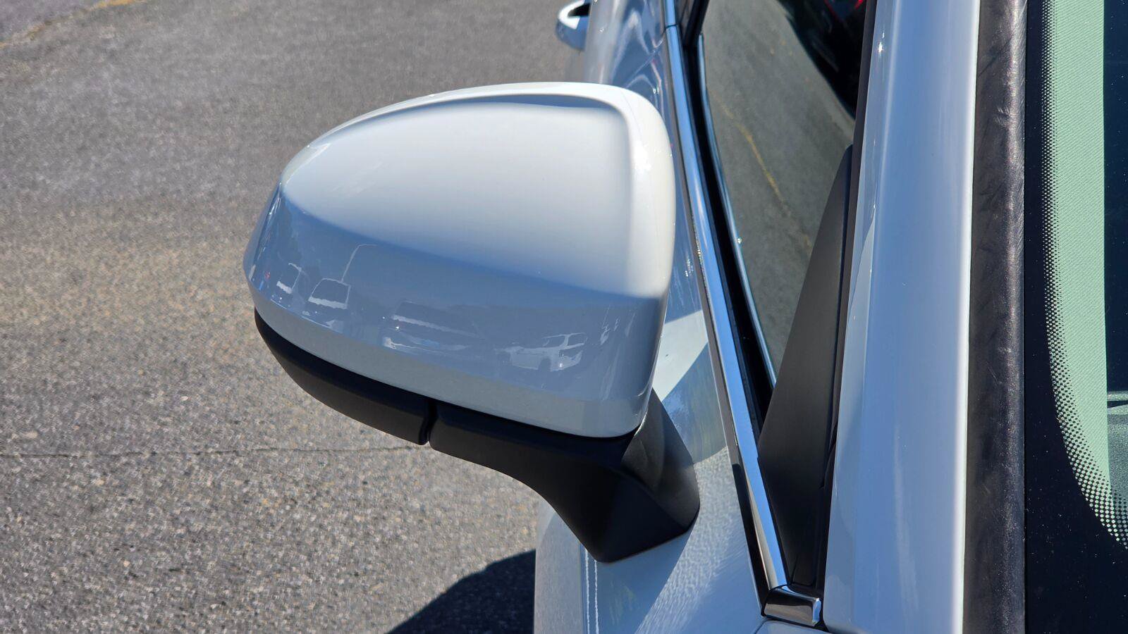 Certified 2023 Volkswagen Taos SE w/ Panoramic Sunroof Package FWD image 12
