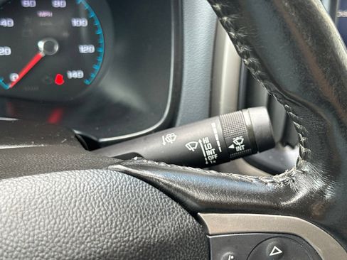 Used 2019 Chevrolet Colorado Z71 AWD/4WD image 29