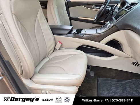 Used 2020 Lincoln Nautilus Reserve AWD/4WD image 27