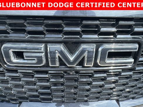 Used 2023 GMC Yukon Denali Ultimate AWD/4WD image 8