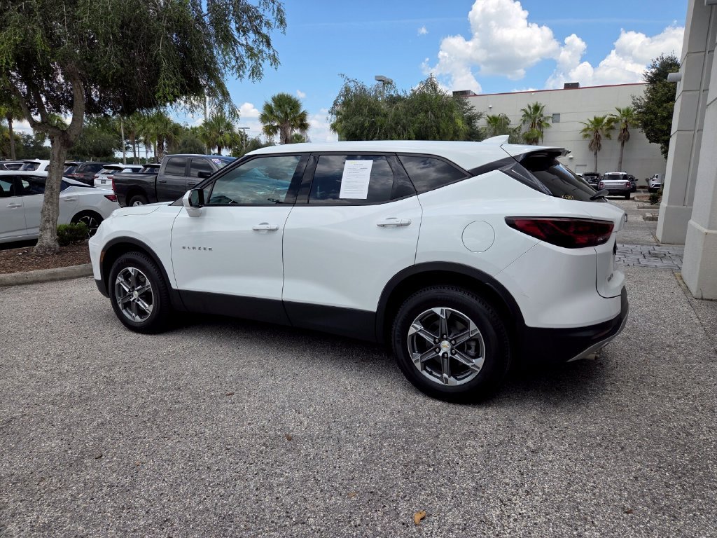 Used 2023 Chevrolet Blazer LT FWD image 9