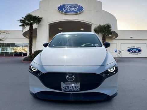 Used 2021 MAZDA MAZDA3 Hatchback w/Premium Plus Pkg AWD/4WD image 3