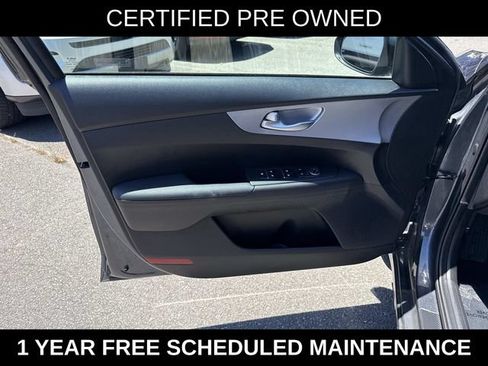 Used 2023 Kia Forte LXS FWD image 13