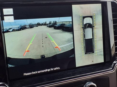 Used 2022 Ford F350 Platinum w/ FX4 Off-Road Package image 23