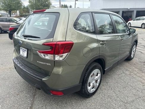 Used 2021 Subaru Forester AWD/4WD image 3