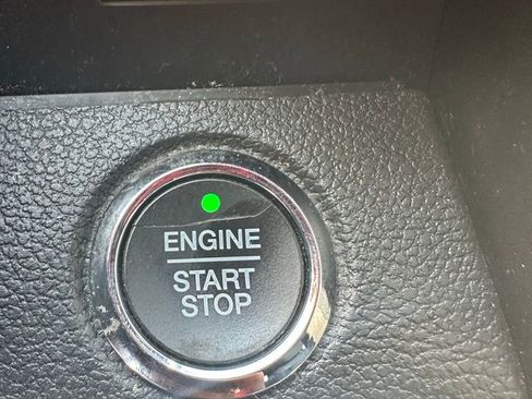 Used 2018 Ford Expedition Max XLT w/ Equipment Group 202A AWD/4WD image 39