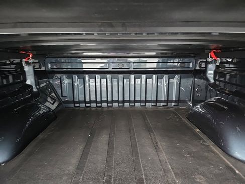 Used 2020 Chevrolet Colorado Z71 image 33