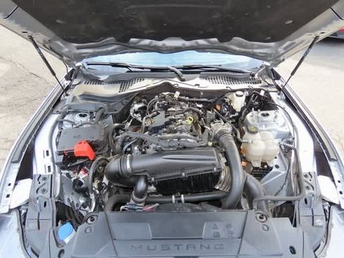 Used 2024 Ford Mustang Coupe image 9