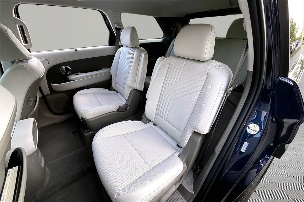 Used 2026 Hyundai Palisade SEL FWD image 19