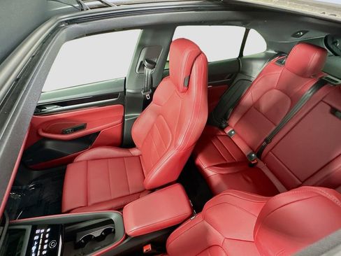 Certified 2025 Porsche Macan 4S Electric image 14