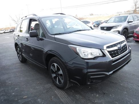 Used 2017 Subaru Forester 2.5i w/ Alloy Wheel Package image 6