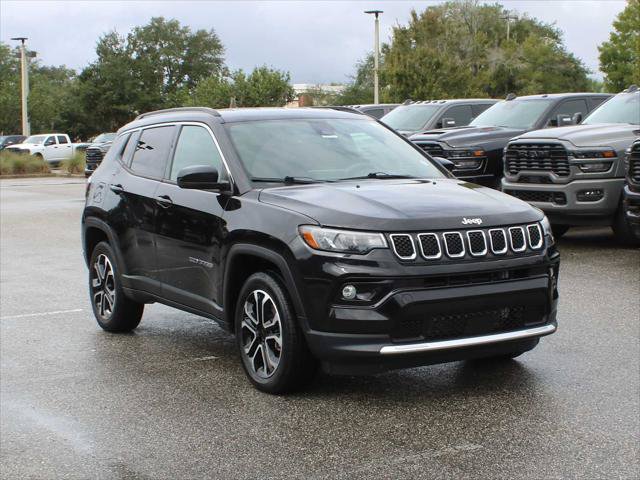 Certified 2023 Jeep Compass Limited AWD/4WD image 2