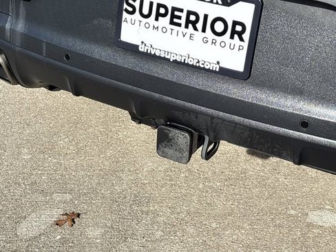 Used 2021 Porsche Cayenne Base image 6