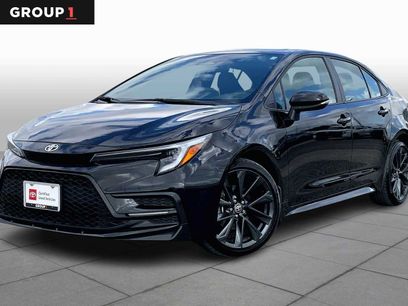 Used 2025 Toyota Corolla SE w/ SE Premium Package