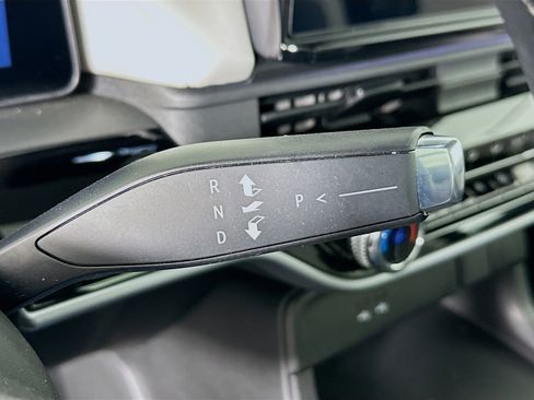 Used 2025 Honda Prologue Touring image 25