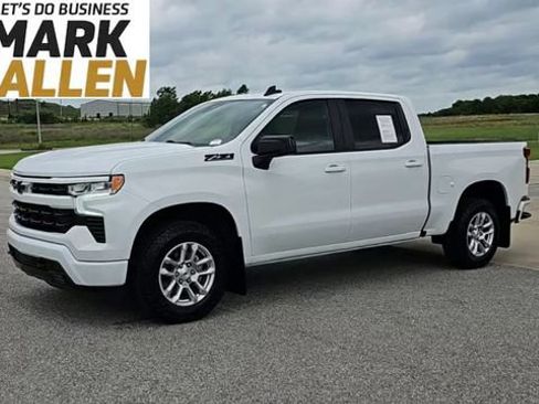 Used 2024 Chevrolet Silverado 1500 RST AWD/4WD image 4