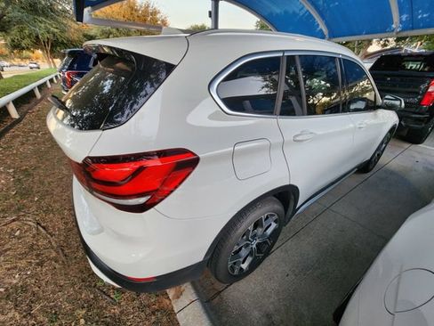 Used 2021 BMW X1 xDrive28i w/ Premium Package AWD/4WD image 4