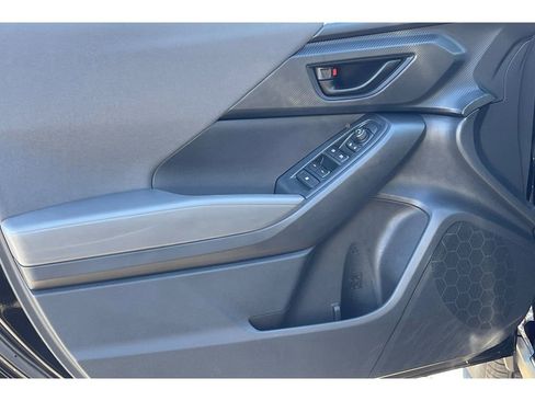 Certified 2024 Subaru Crosstrek 2.0i w/ Crosstrek Mirror Package image 11