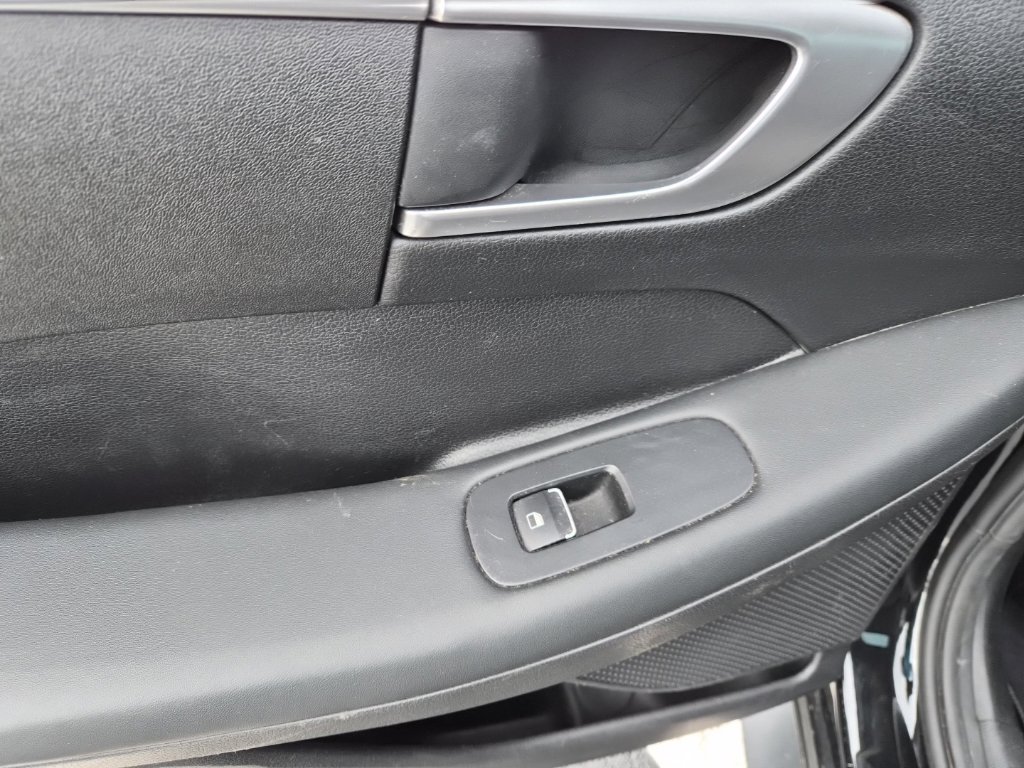 Used 2022 Hyundai Sonata SE FWD image 14
