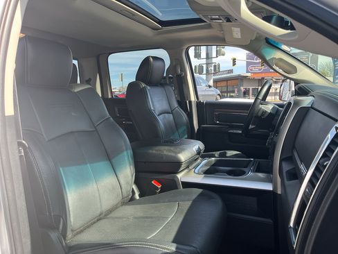 Used 2018 RAM 1500 Laramie image 17