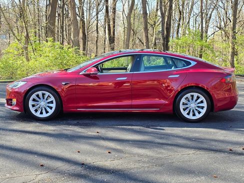 Used 2018 Tesla Model S 100D image 4