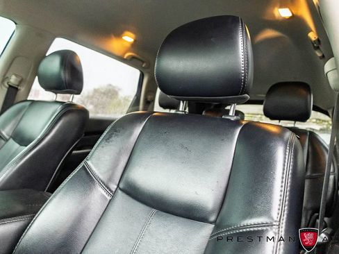 Used 2020 Nissan Pathfinder SL FWD image 27