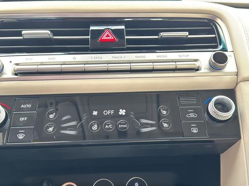 New 2026 Genesis G70 2.5T Prestige image 17