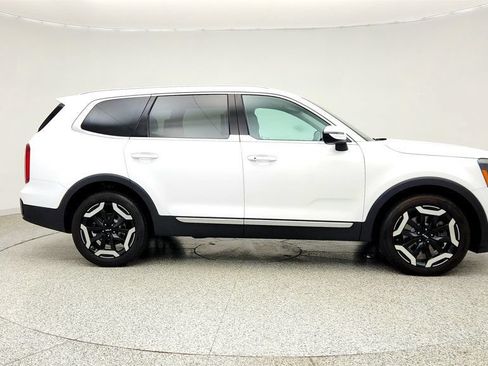 Used 2023 Kia Telluride S AWD/4WD image 4