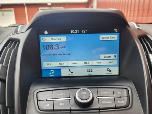 Used 2017 Ford Escape SE w/ Equipment Group 201A AWD/4WD image 18