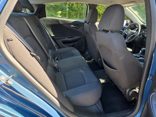 Used 2025 Chevrolet Malibu LS FWD image 19