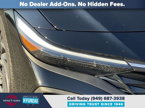 Certified 2025 Hyundai Elantra Sport image 7