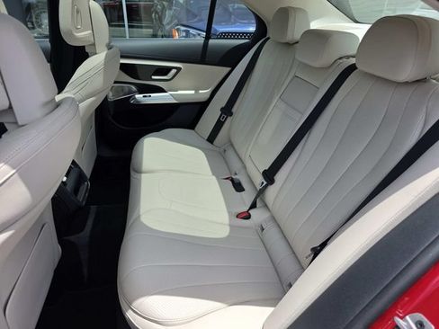 Used 2025 Mercedes-Benz E 450 4MATIC Sedan image 10