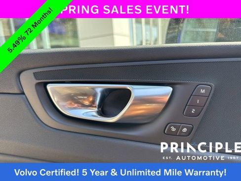 Certified 2025 Volvo XC60 B5 Plus AWD/4WD image 28