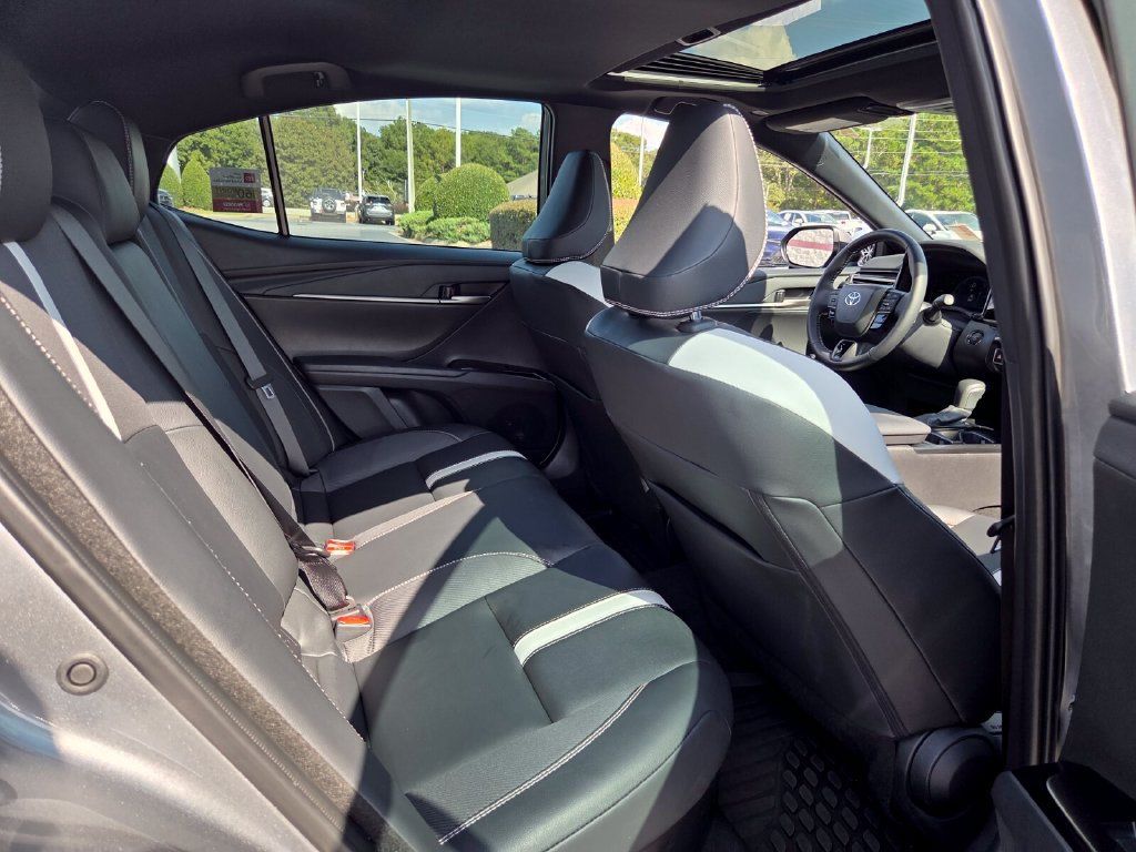 Used 2025 Toyota Camry SE w/ Multimedia Upgrade Package FWD image 15