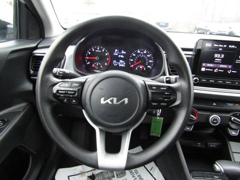Used 2022 Kia Rio S FWD image 10