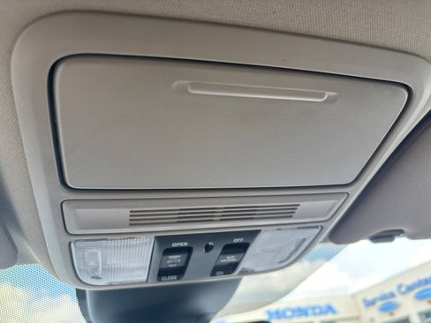 Certified 2024 Honda Odyssey EX-L image 20