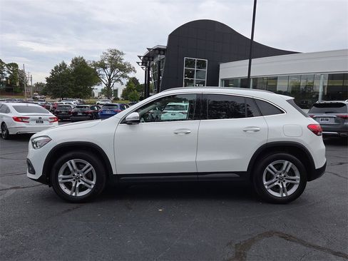 Certified 2022 Mercedes-Benz GLA 250 4MATIC image 2