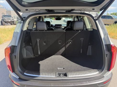 Used 2021 Kia Telluride SX w/ SX Prestige Package AWD/4WD image 14