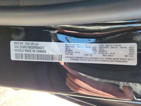 New 2025 Chrysler Pacifica Select w/ Fav Edition Package image 26